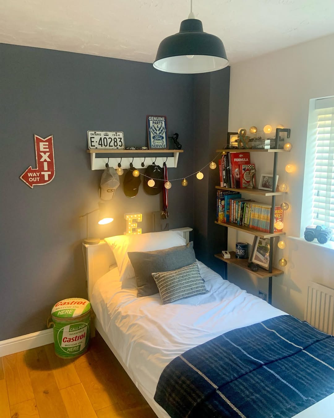 Cozy Corner Glow