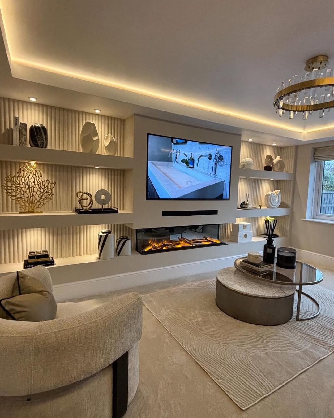 Cozy Modern Niche