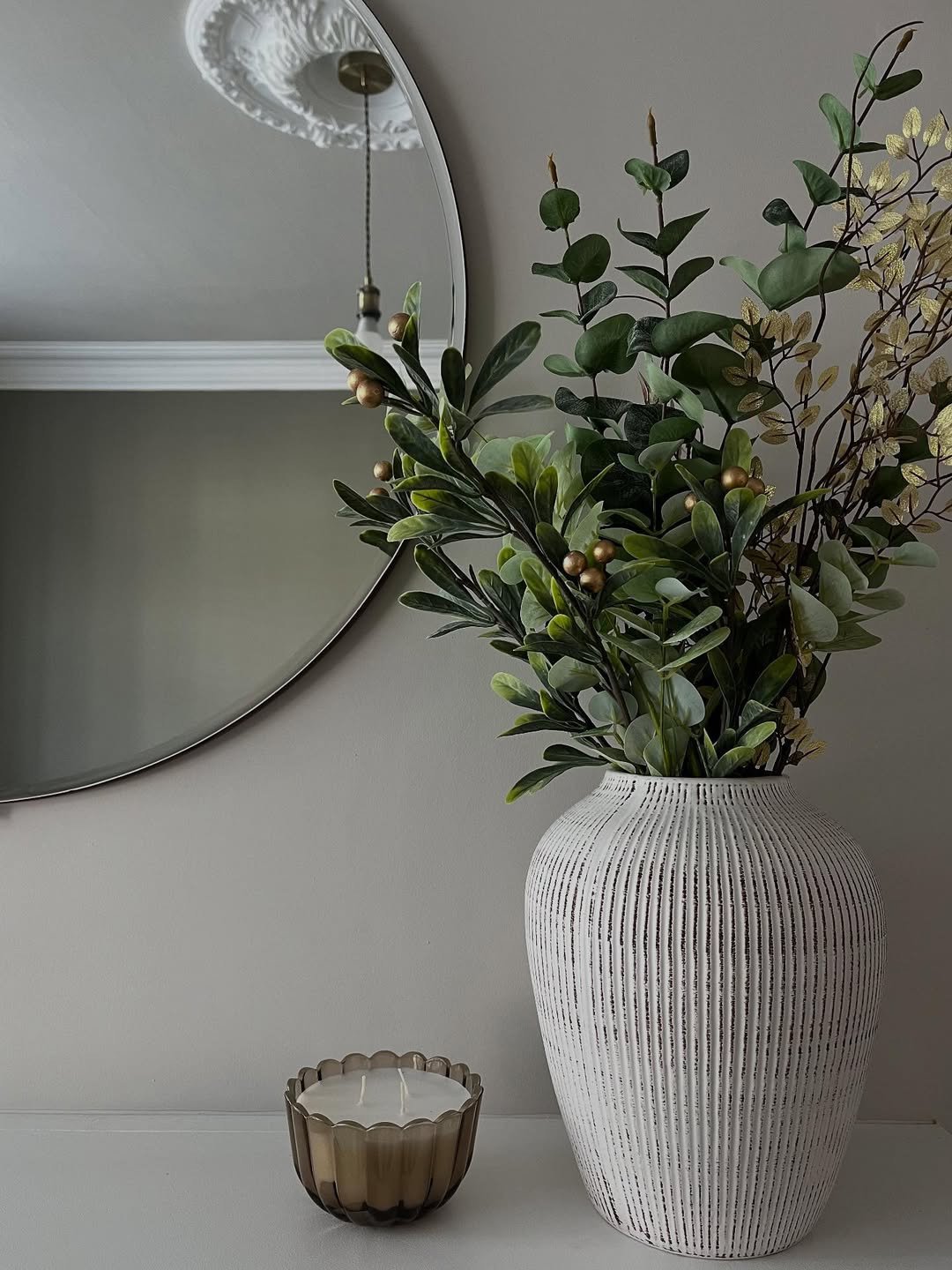 Soft Minimal Glow