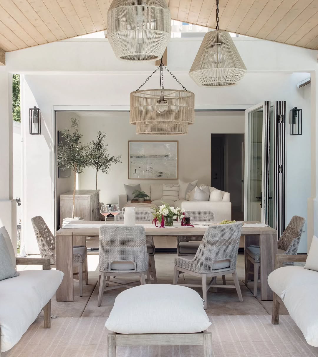 Airy Indoor-Outdoor Flow