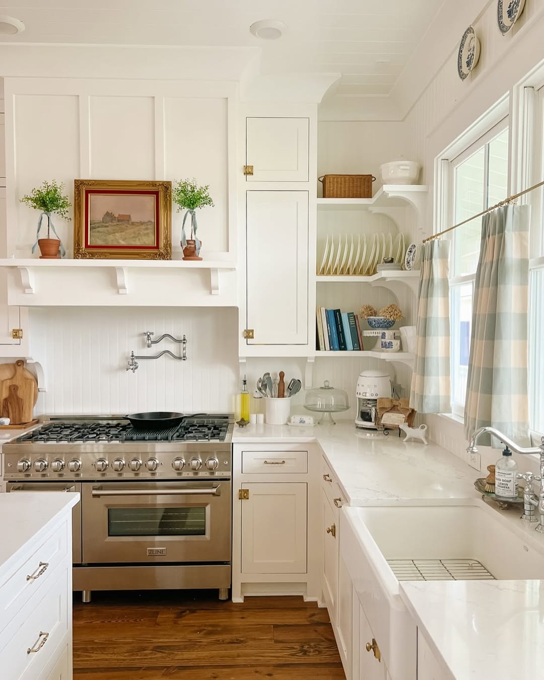 Americana Sunshine Kitchen
