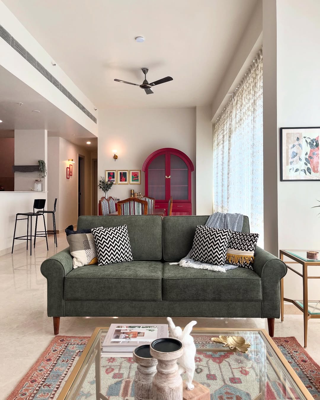 Arched Accent Moment