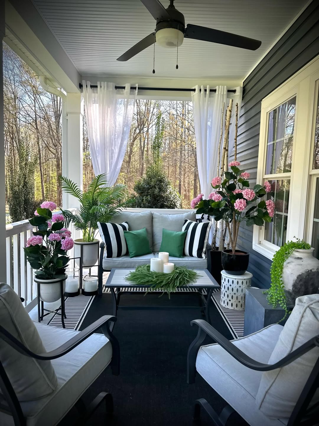 Black & White Porch