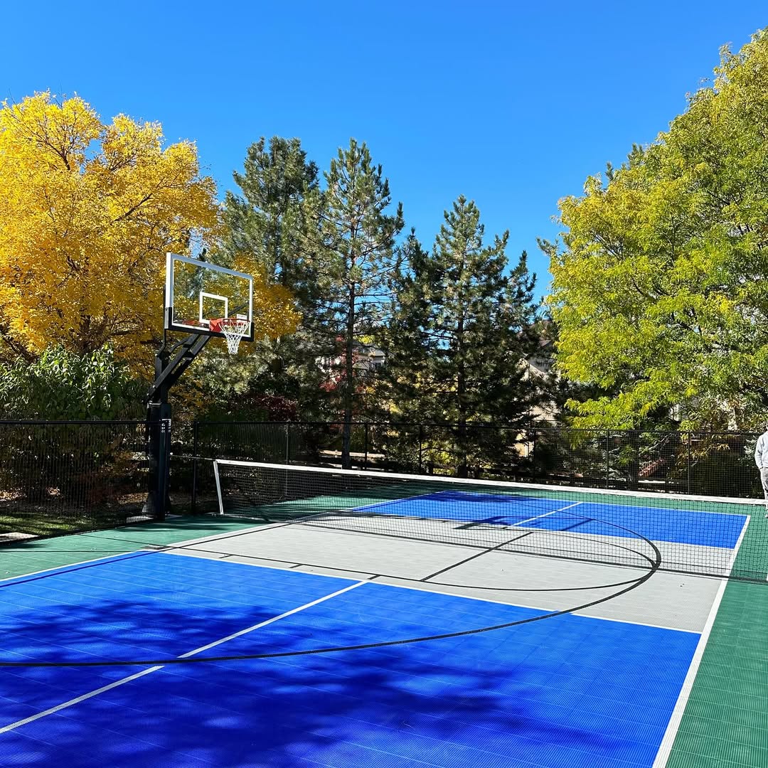 Compact Jordan Court