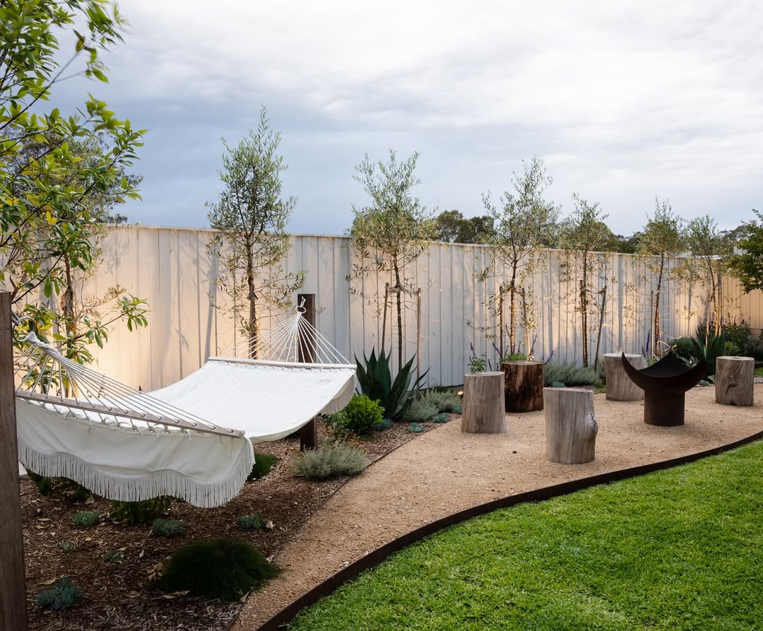 Sculpted Garden Escape