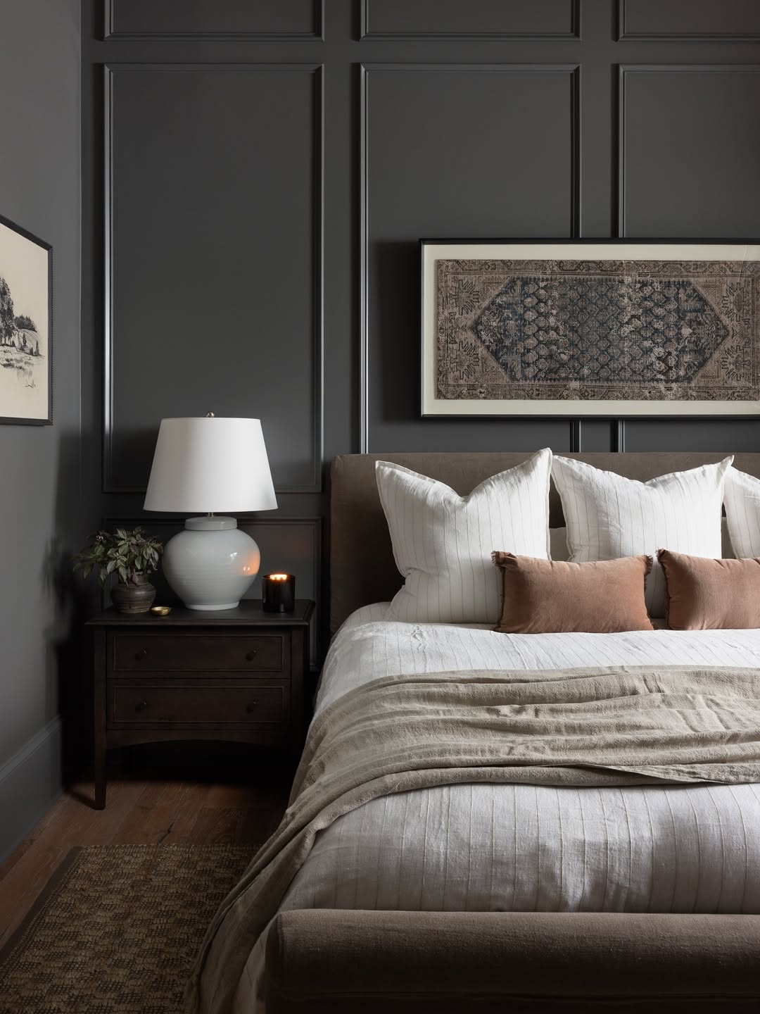Charcoal Paneling Calm