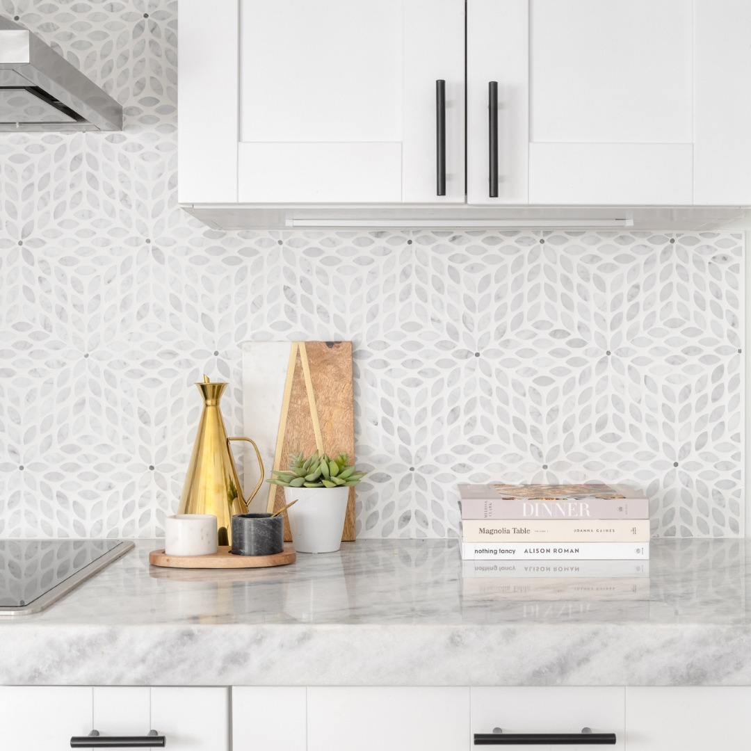 Soft Geometric Glow