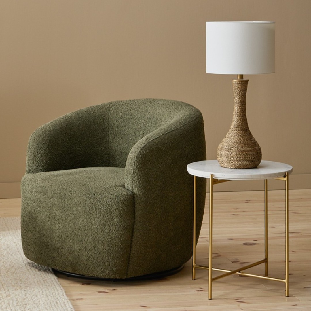 Clean Lines, Everyday Comfort