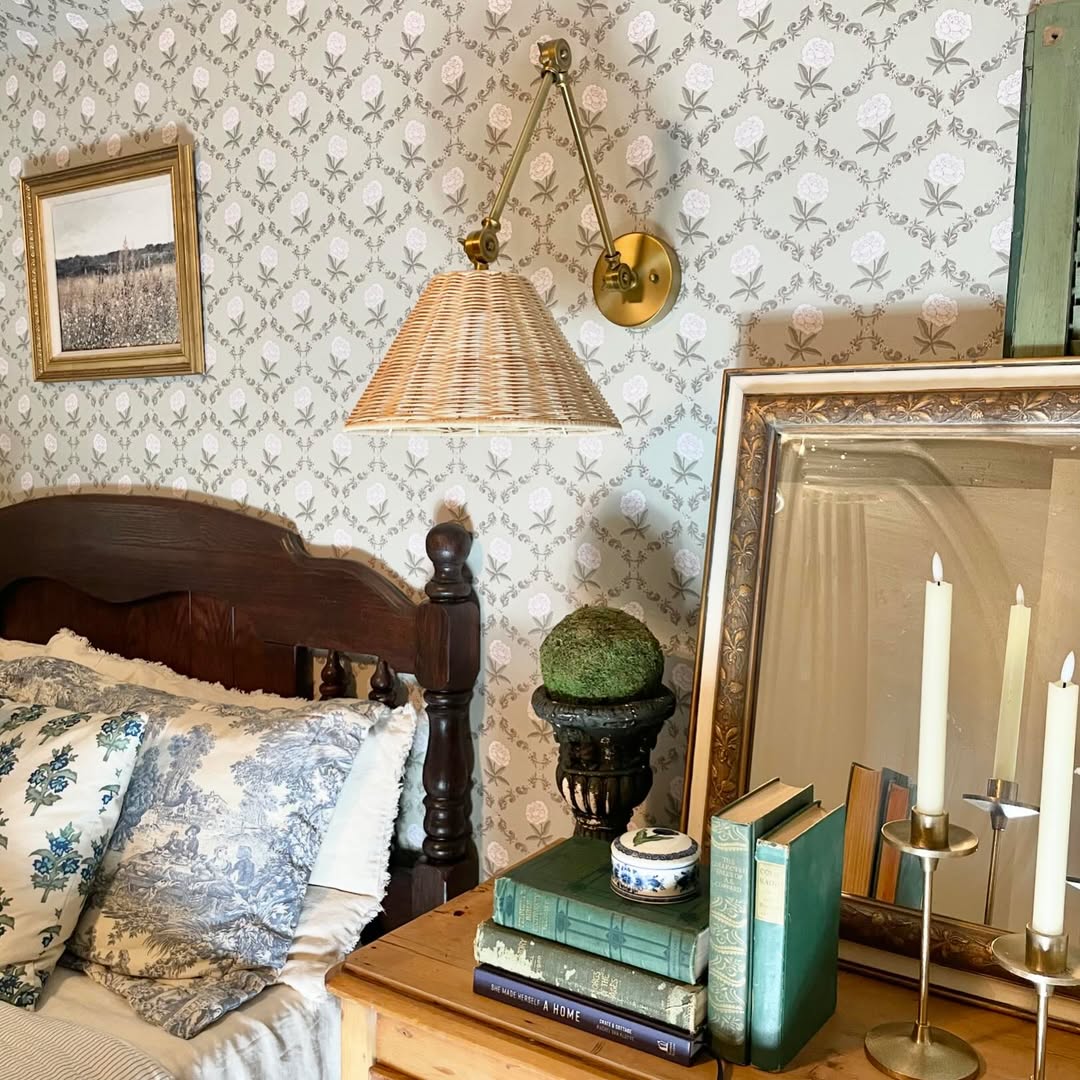 Vintage Corner Charm