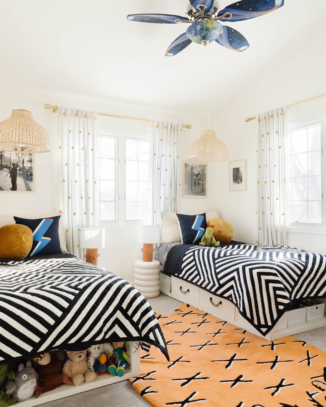 Graphic Contrast & Bold Comfort