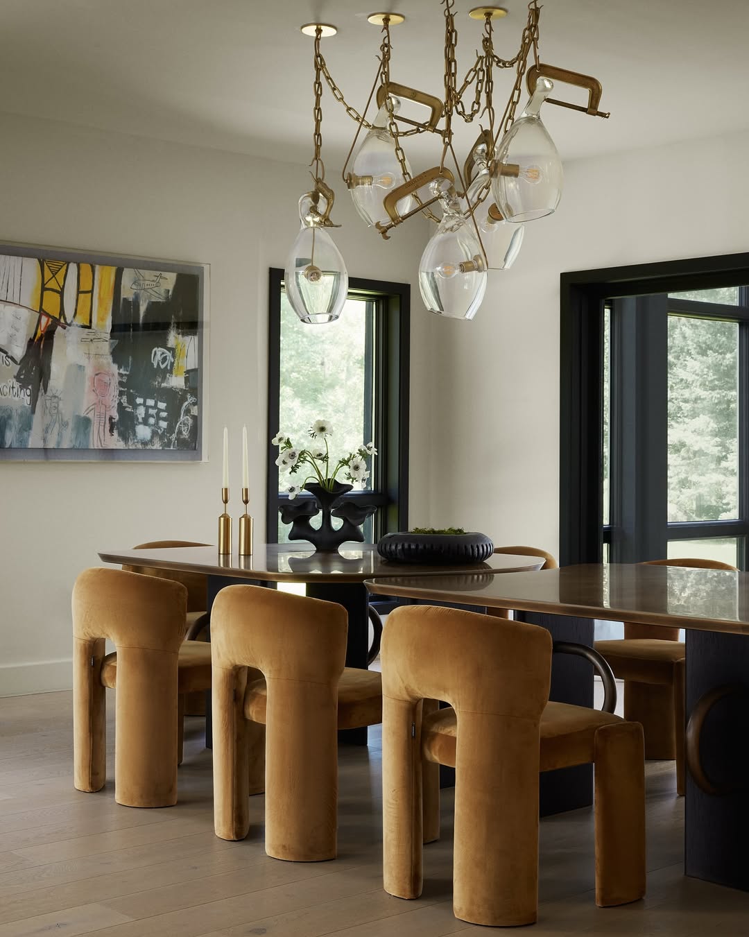 Sculptural Comfort Chic
