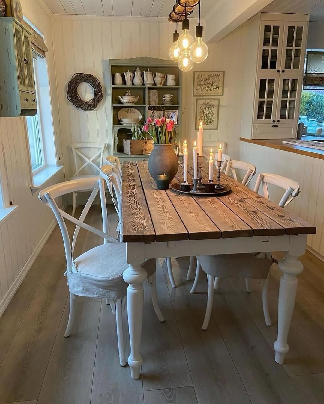 Cozy Country Cottage