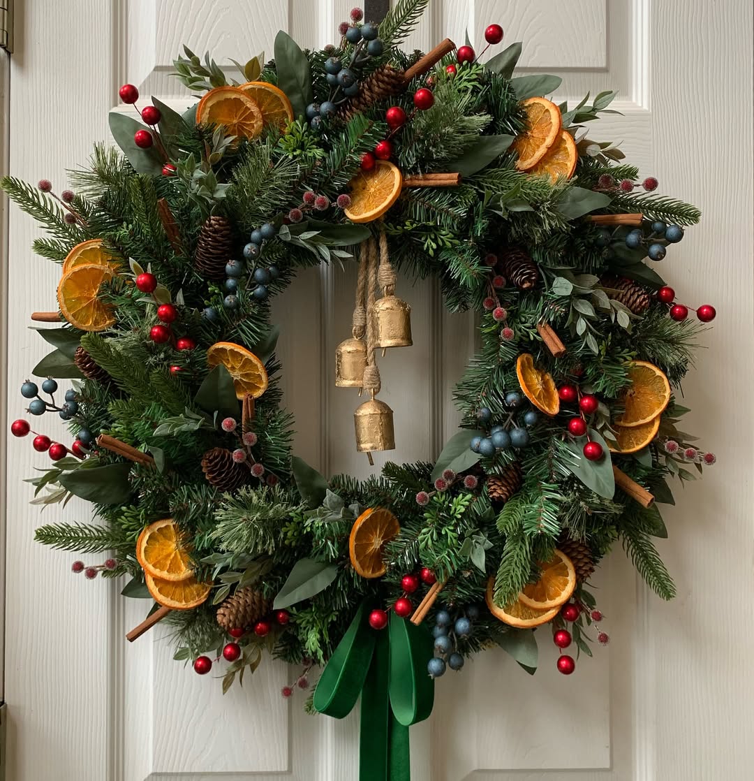 Cozy Citrus Tradition