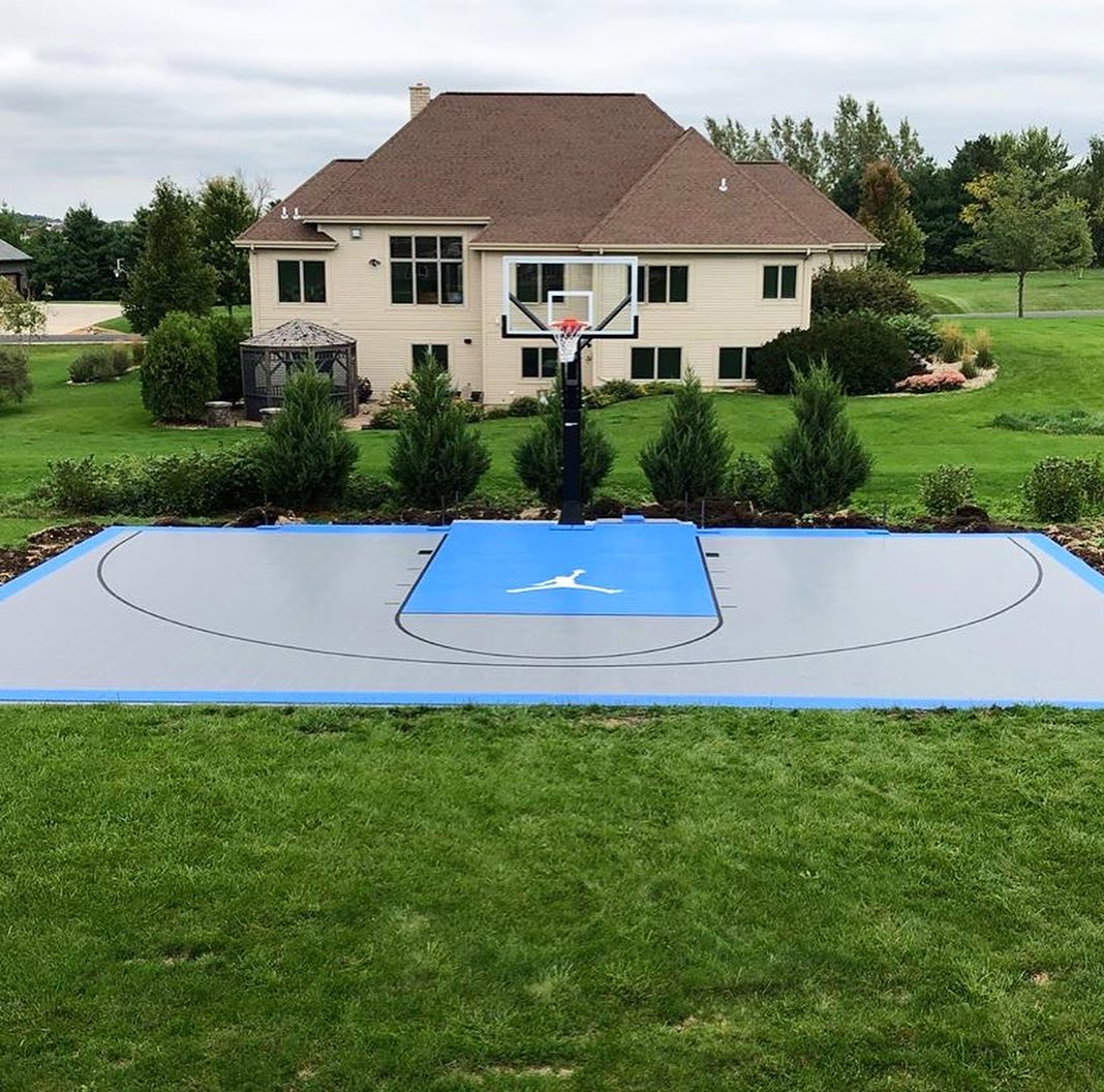 Elevated Court Elegance