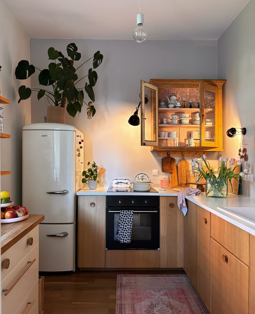 Euro Cottage Cozy