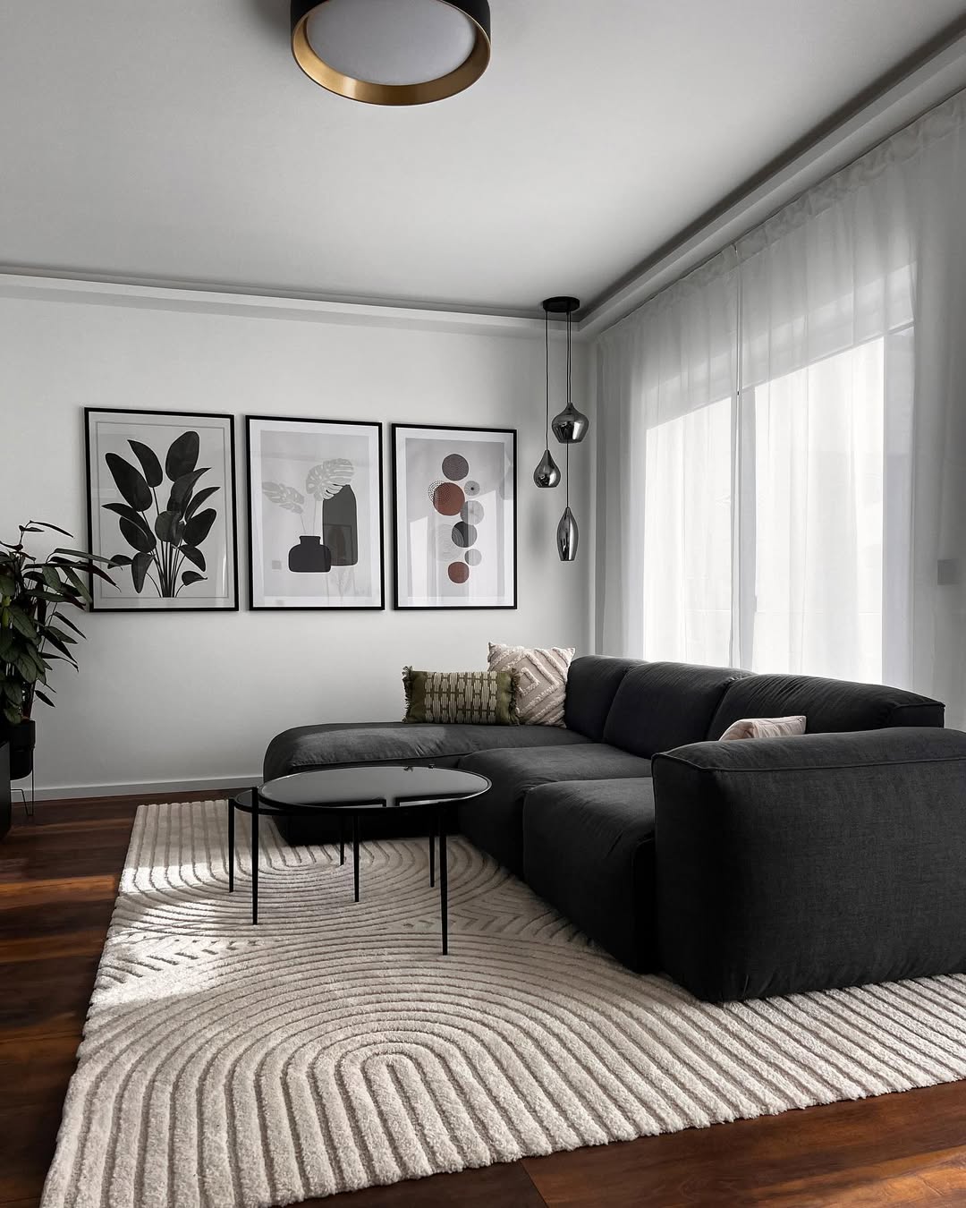Modern Gallery Living Room