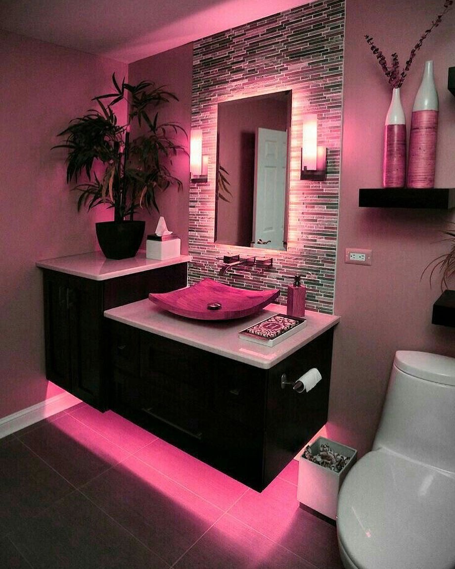 Glam Noir Glow