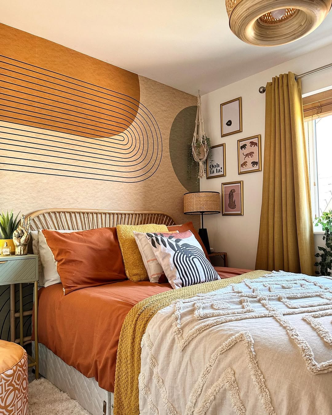 Earthy Graphic Finish