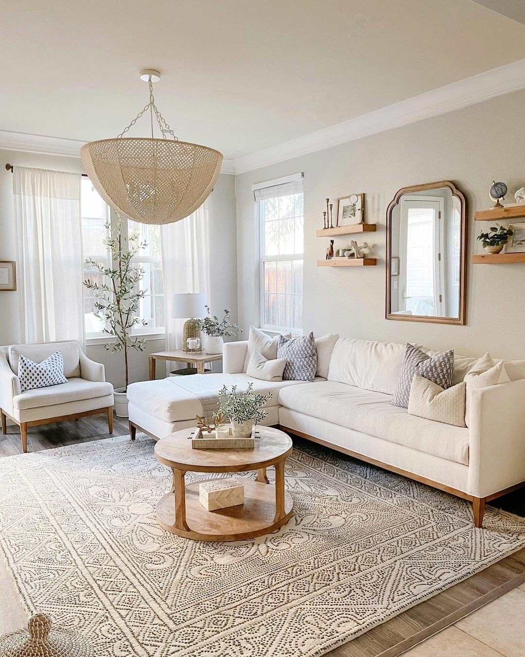 Soft Neutral Layered Living