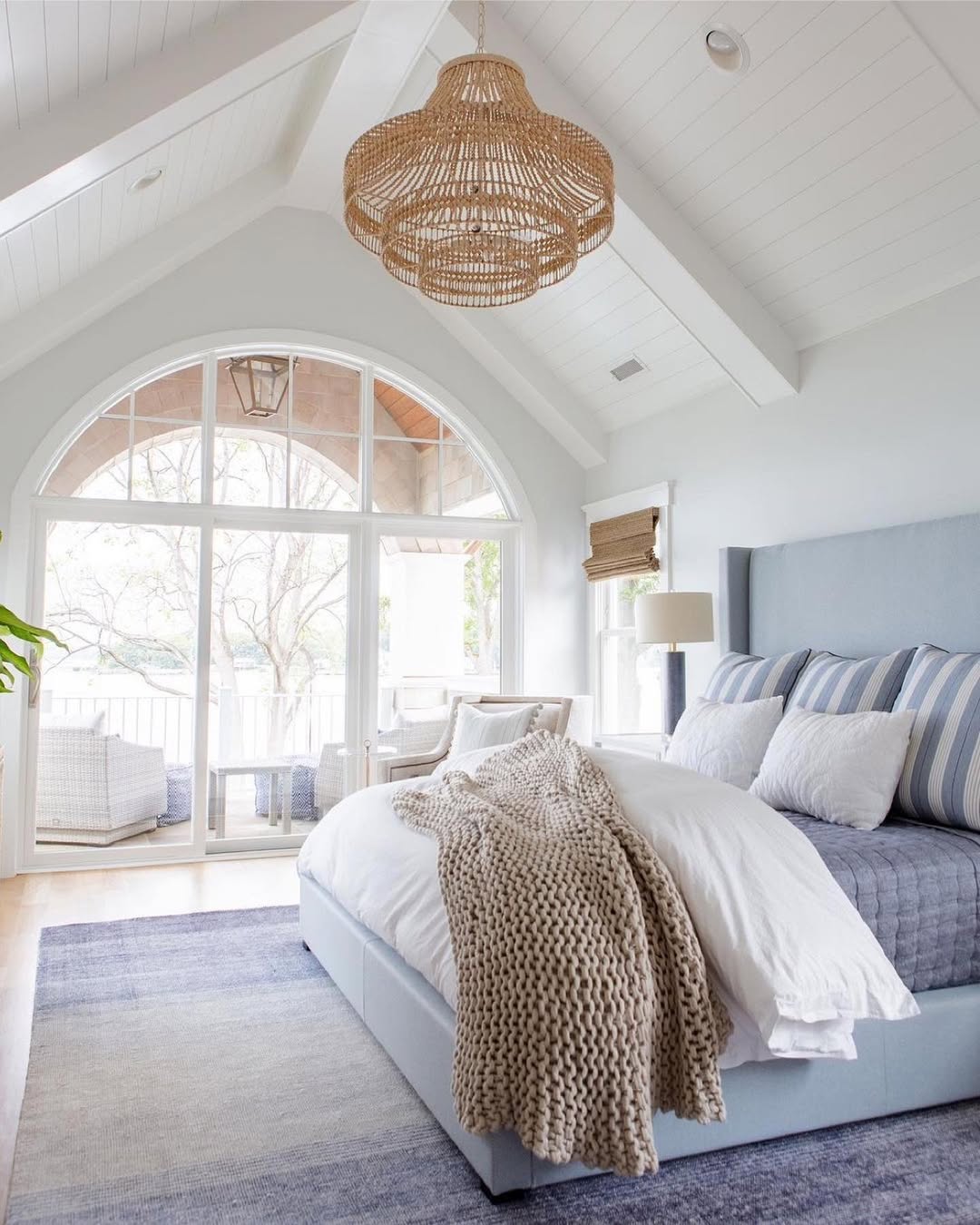Lofty Light & Soft Stripes