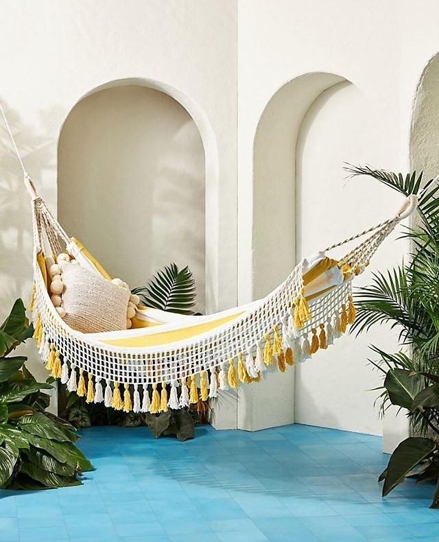 Mediterranean Arch Moment
