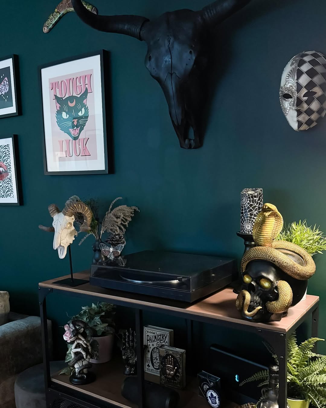 Modern Dark Corners