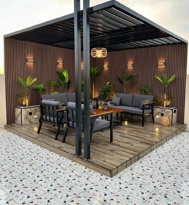 Modern Pergola Lounge Dining