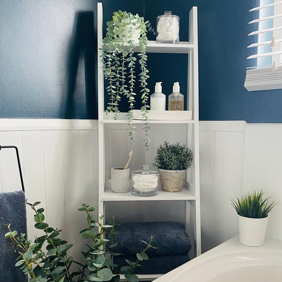 Navy & Fresh Greens