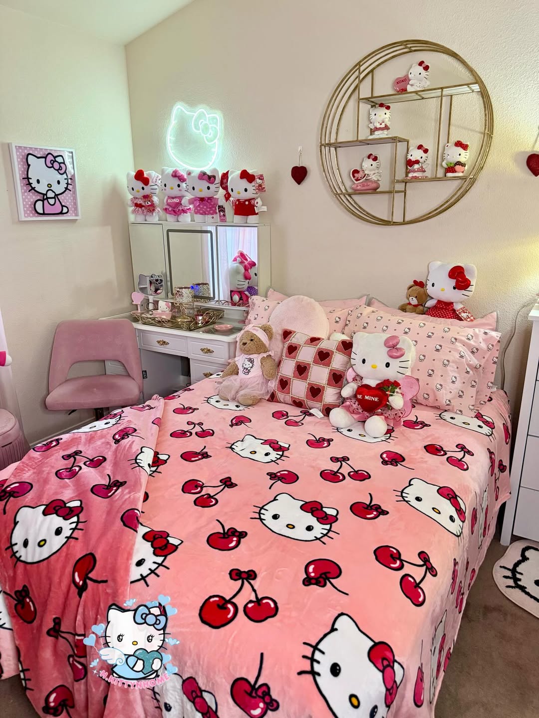 Hello Kitty Cherry Dream