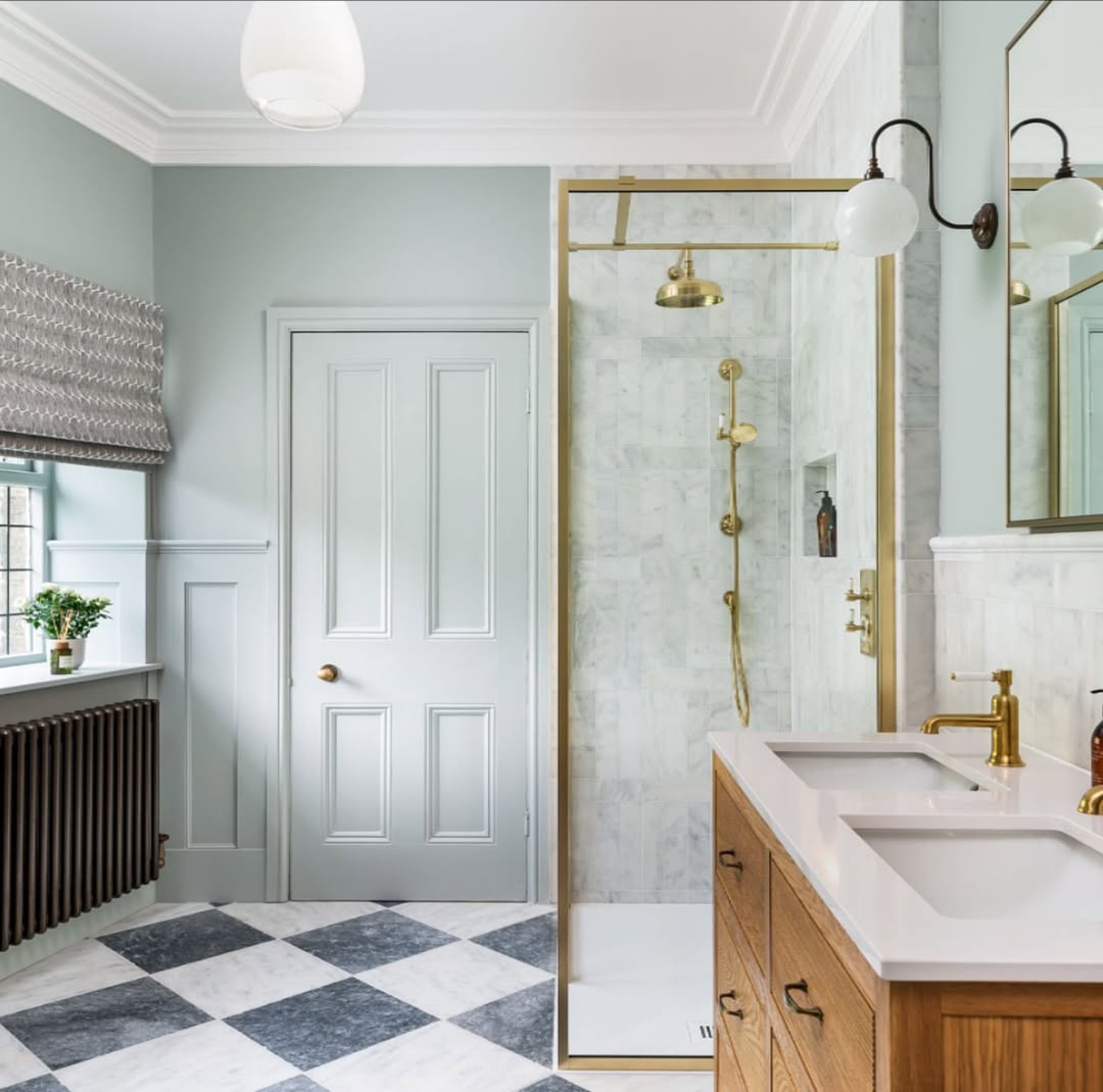 Refined Retro Vibes