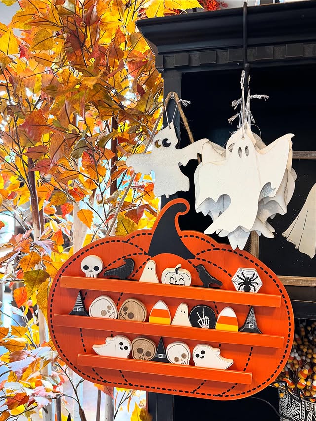 Pumpkin Shelf Glow