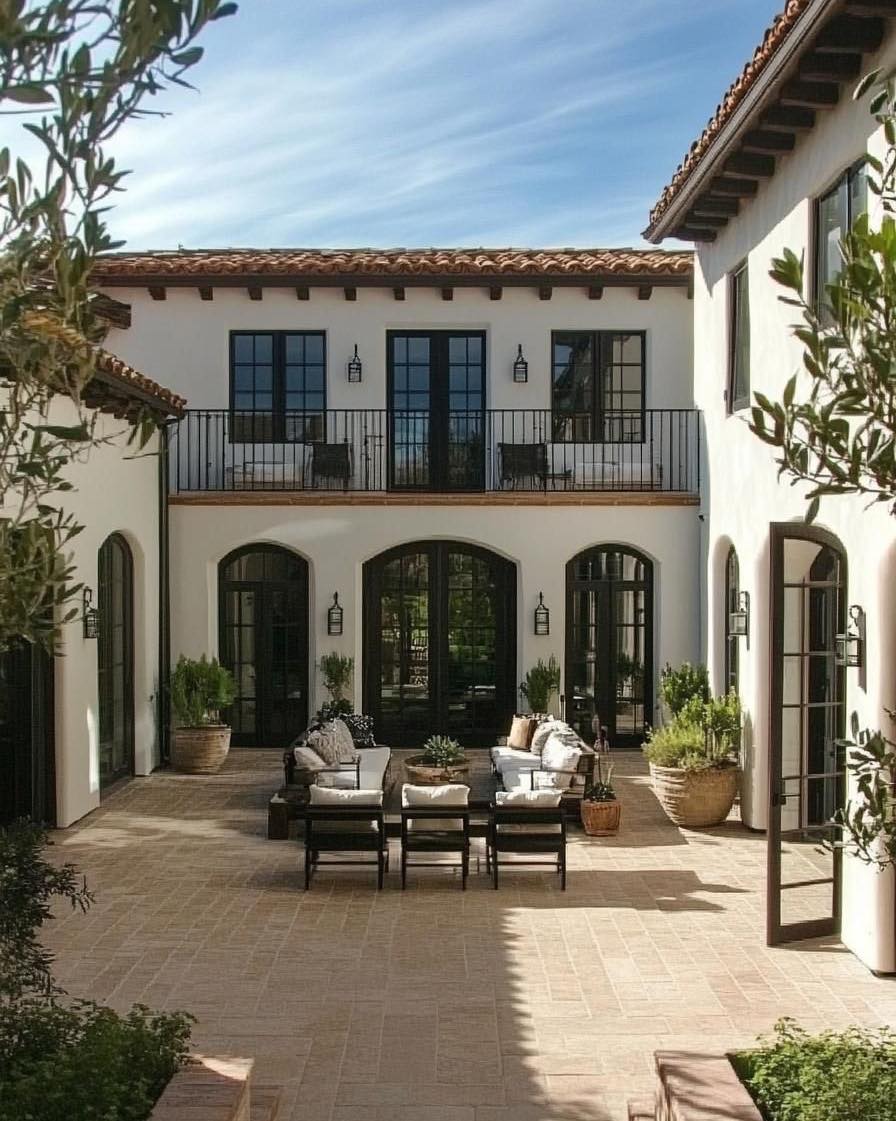 Mediterranean Courtyard Ease