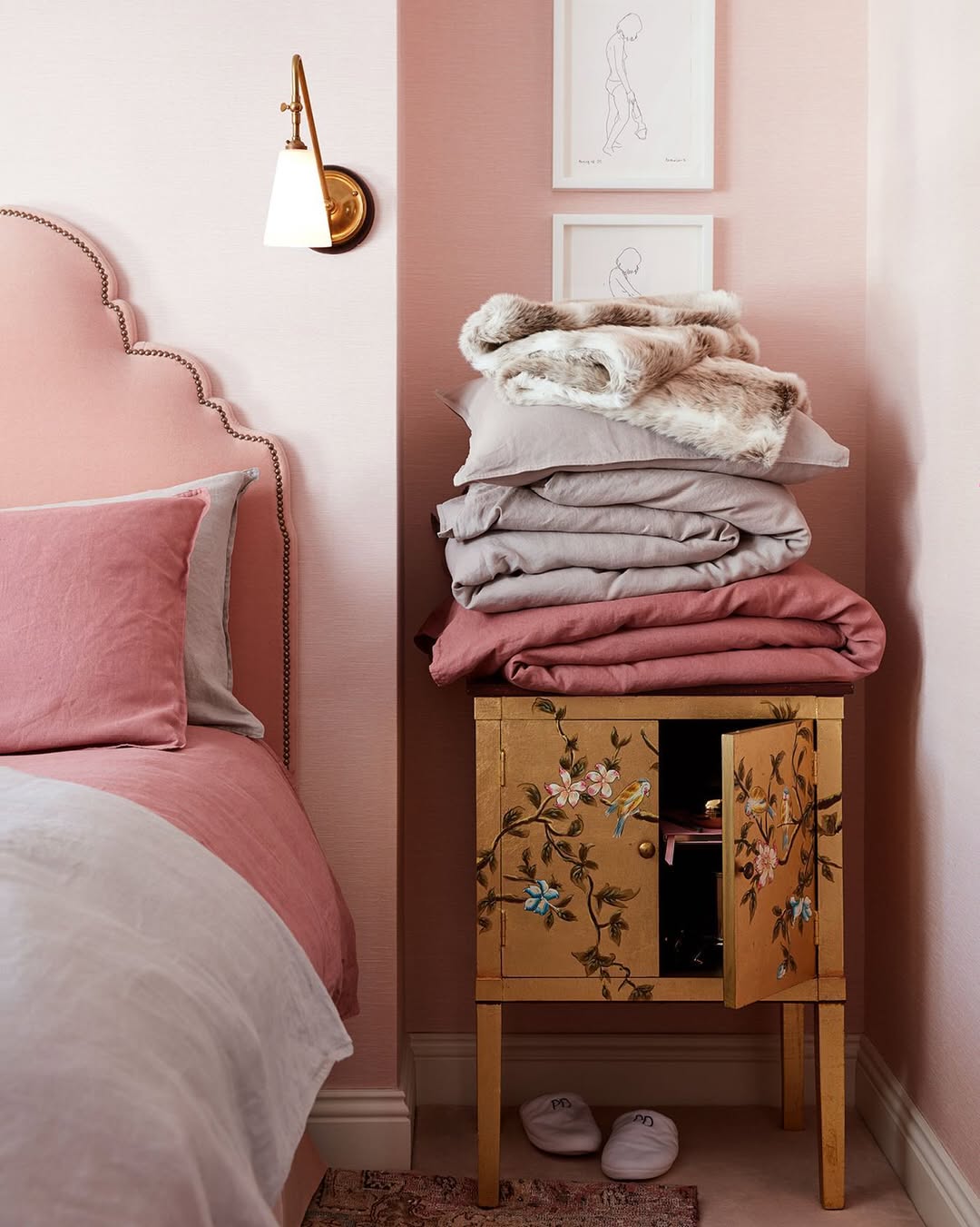 Rosy Corner Charm