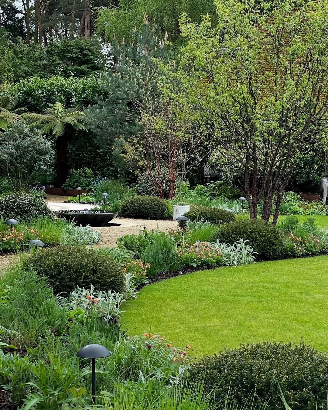 Sculpted Green Elegance
