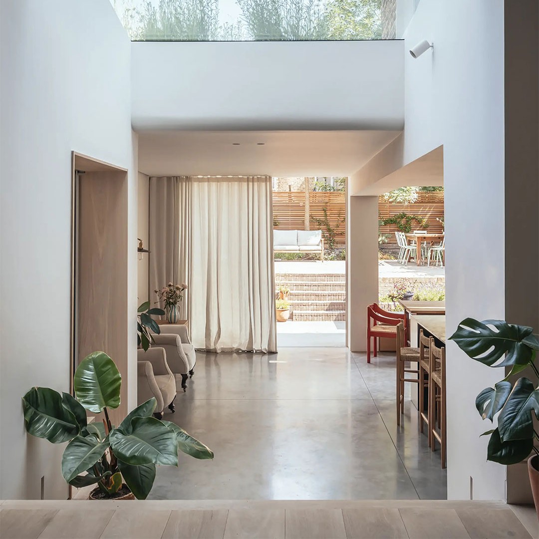 Open-Plan Serenity