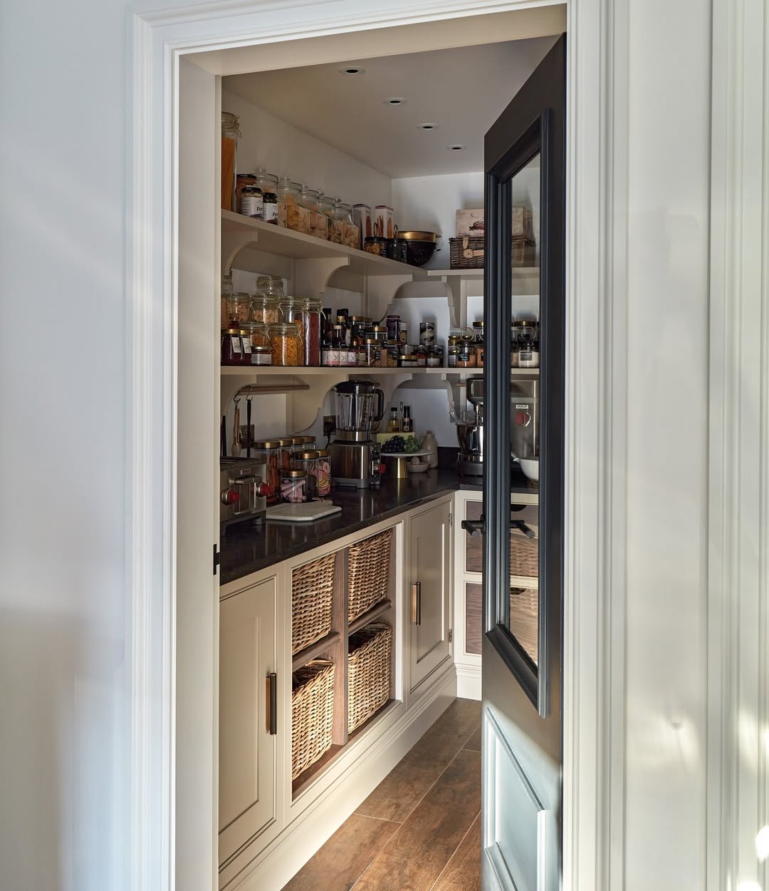 Sleek & Stunning Pantry Suite