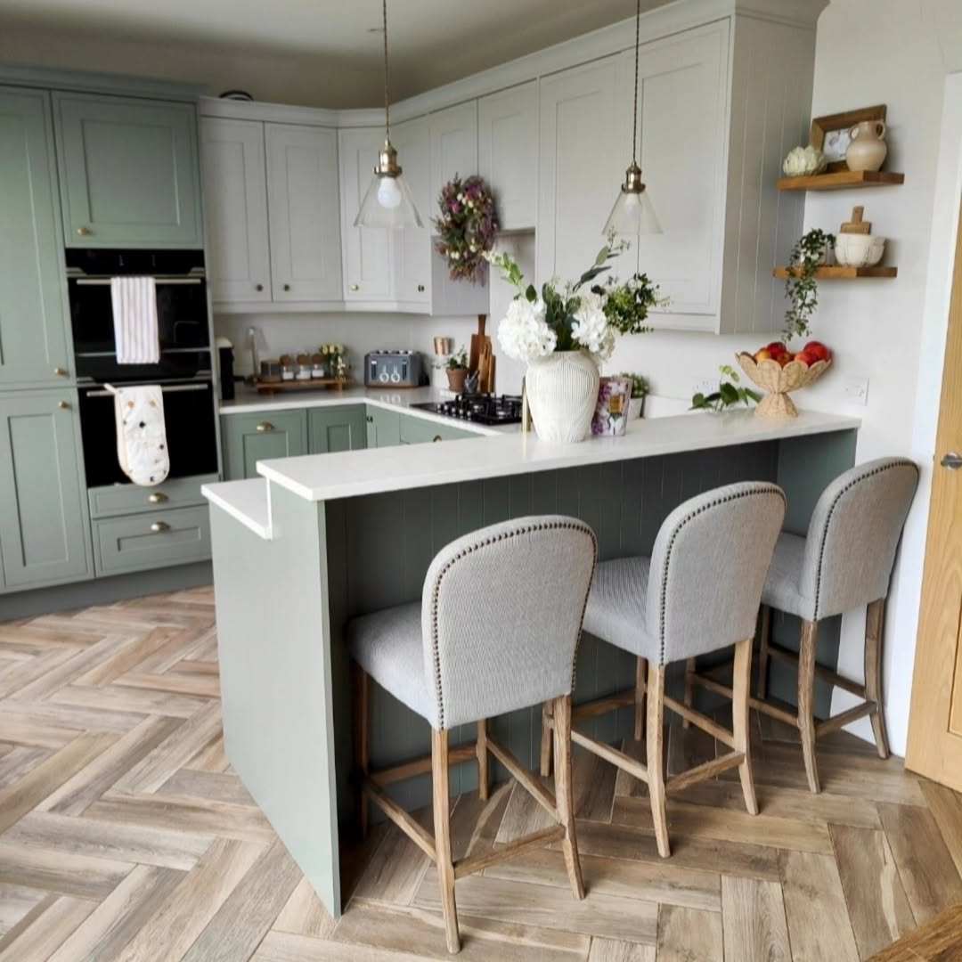 Soft Sage & Herringbone