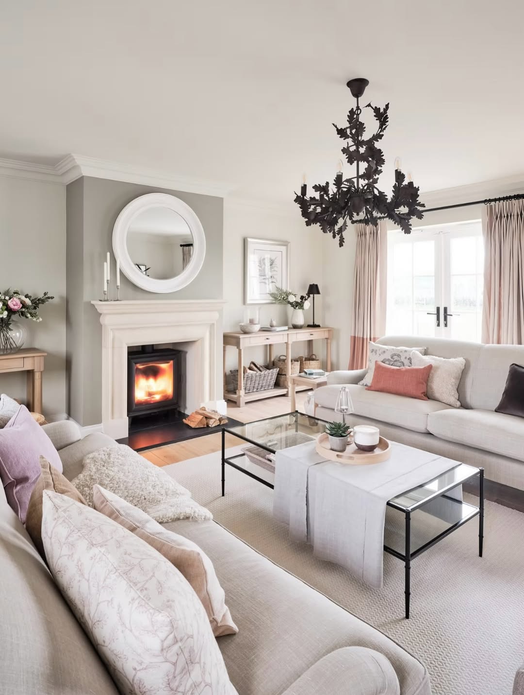 Soft Contrast Chic