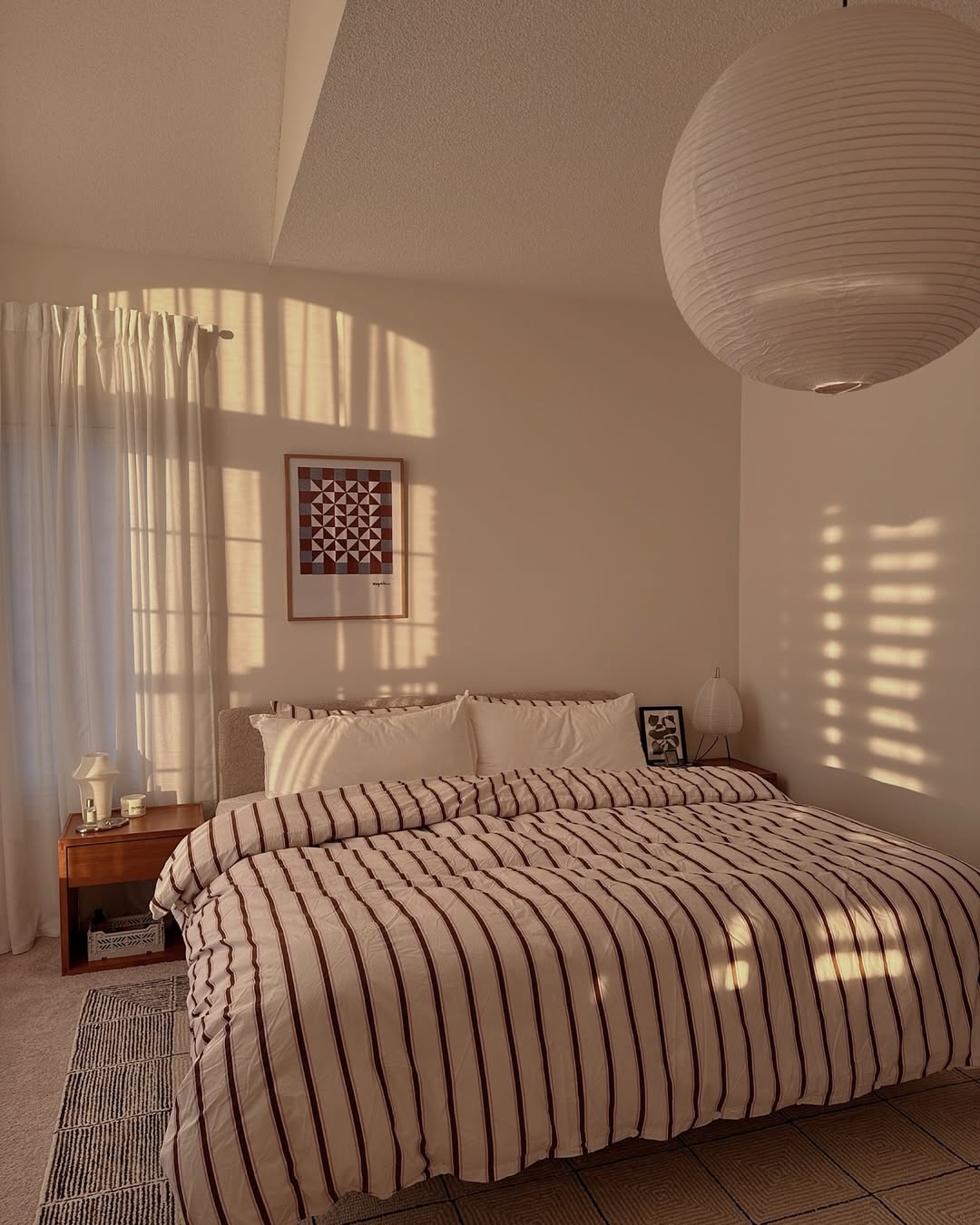Soft Minimal Glow