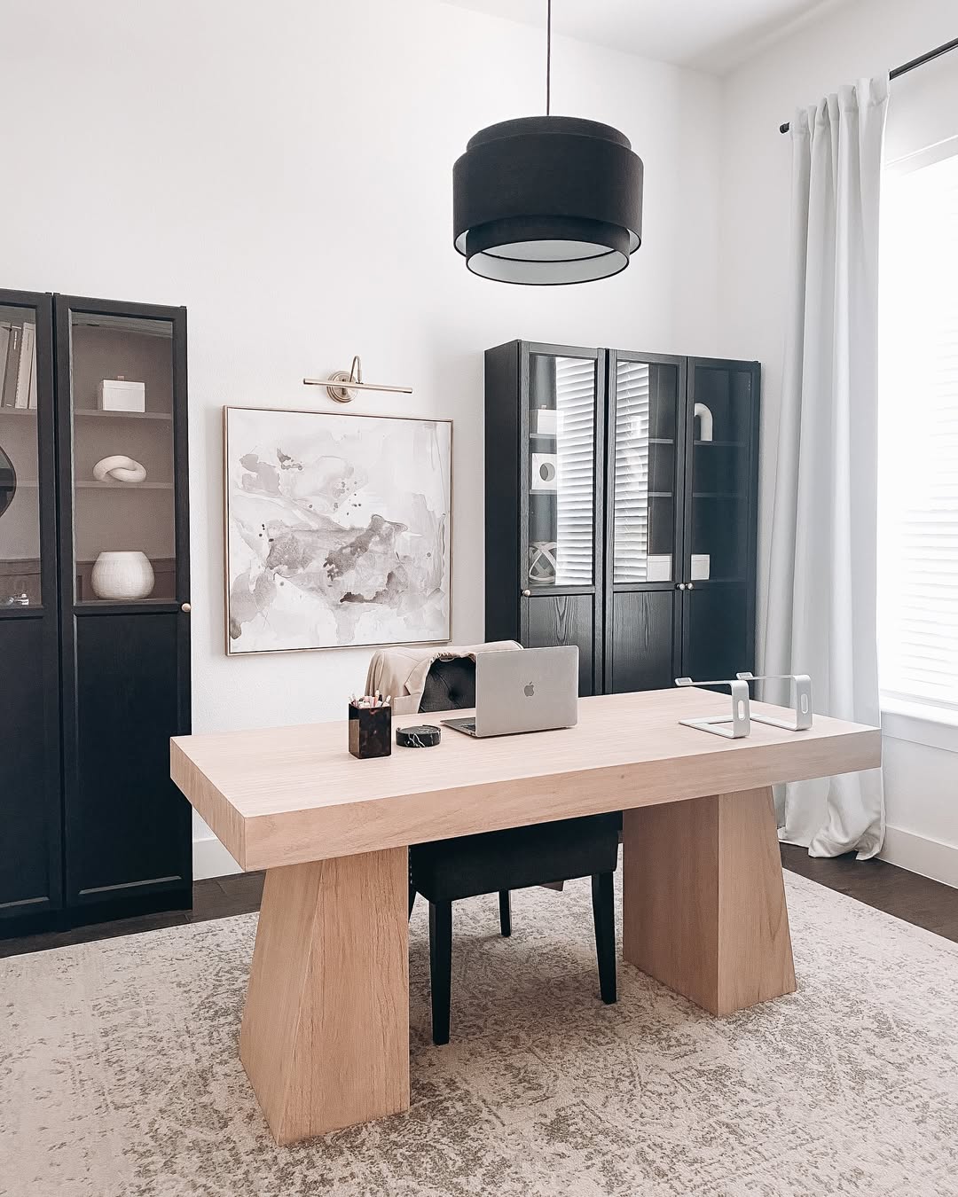Soft Neutrals, Strong Style