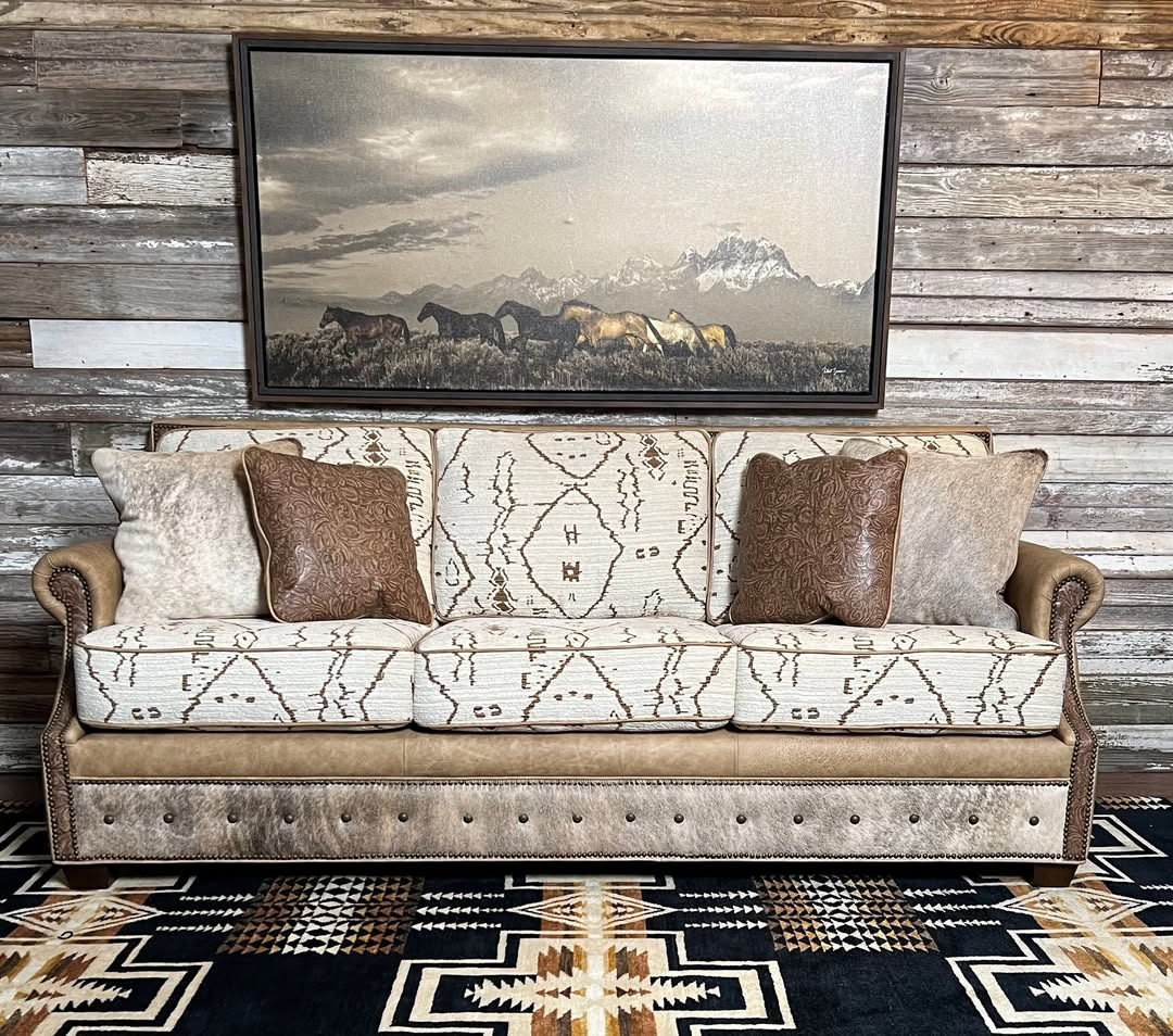 Rustic Range-Lodge Sofa Scene